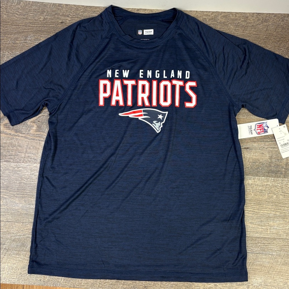 New England Patriots NFL Team Apparel Navy Short Sleeve Shirt Men’s Size L